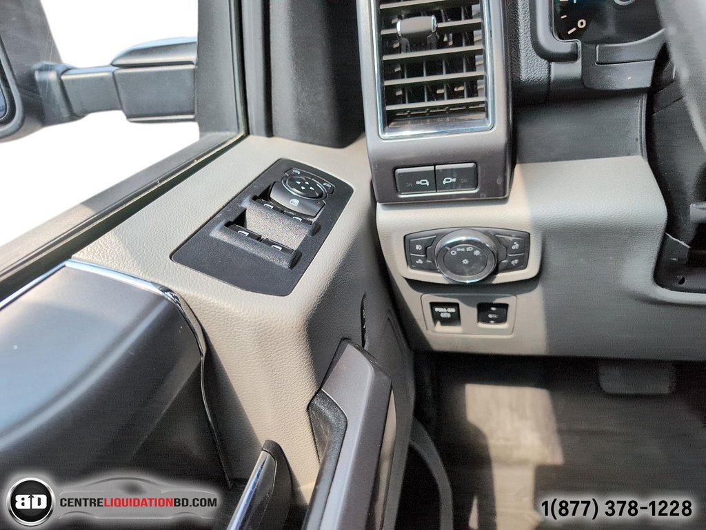 2019 Ford F-150 XLT XTR SUPERCREW V8 5.0L  BOÎTE 6.5P in Granby, Quebec - 17 - w1024h768px