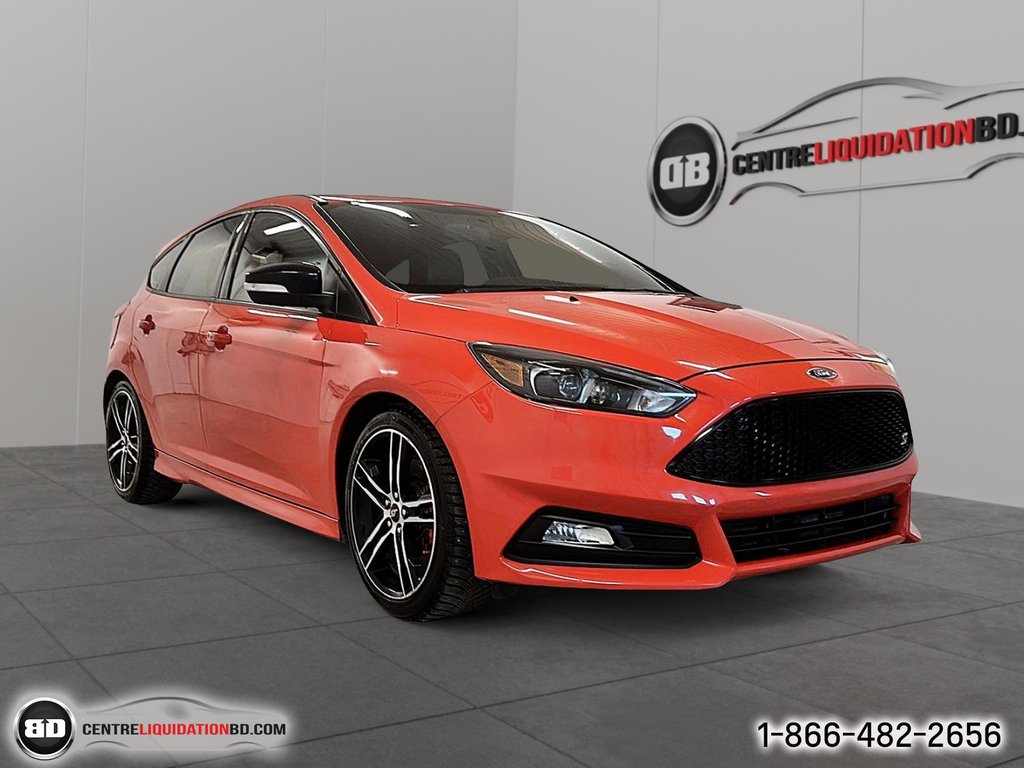 Focus ST 2016 à Granby, Québec - 3 - w1024h768px