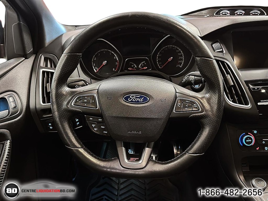 2016 Ford Focus in Granby, Quebec - 15 - w1024h768px