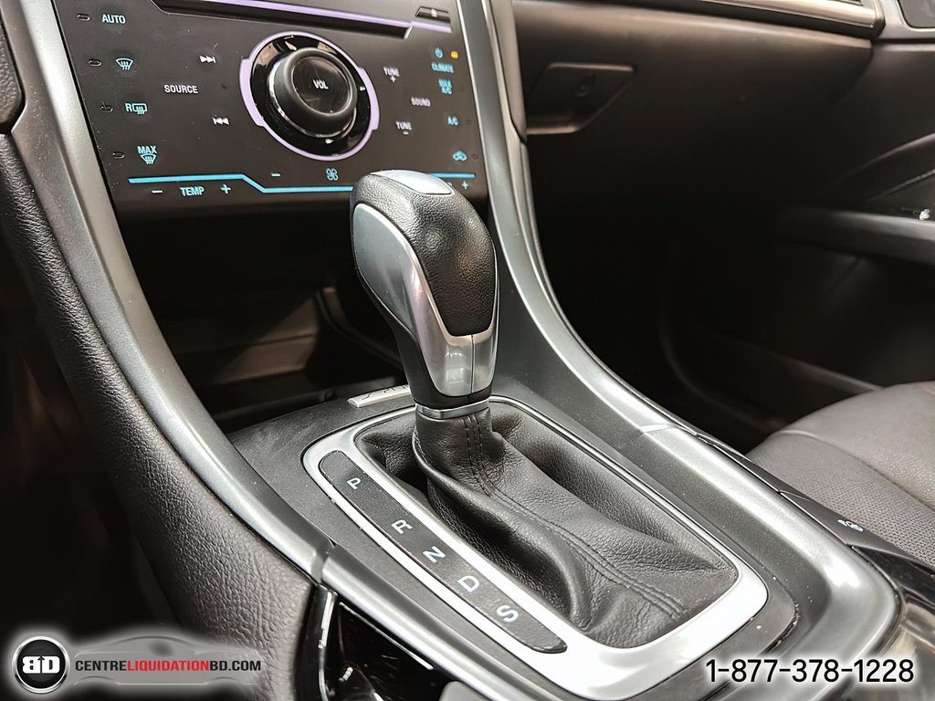 2015 Ford Fusion Titanium ÉCOBOOST AWD CUIR TOIT NAVIGATION in Granby, Quebec - 20 - w1024h768px