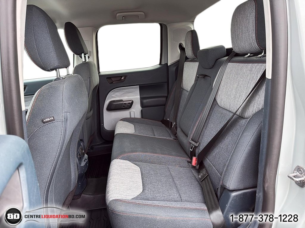 2023 Ford Maverick HYBRID XLT in Granby, Quebec - 16 - w1024h768px