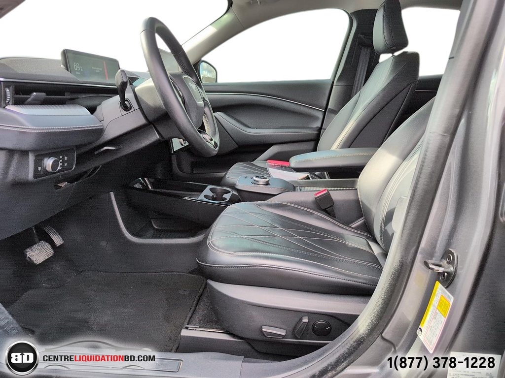 Ford Mustang Mach-E Select AWD 2021 à Granby, Québec - 14 - w1024h768px