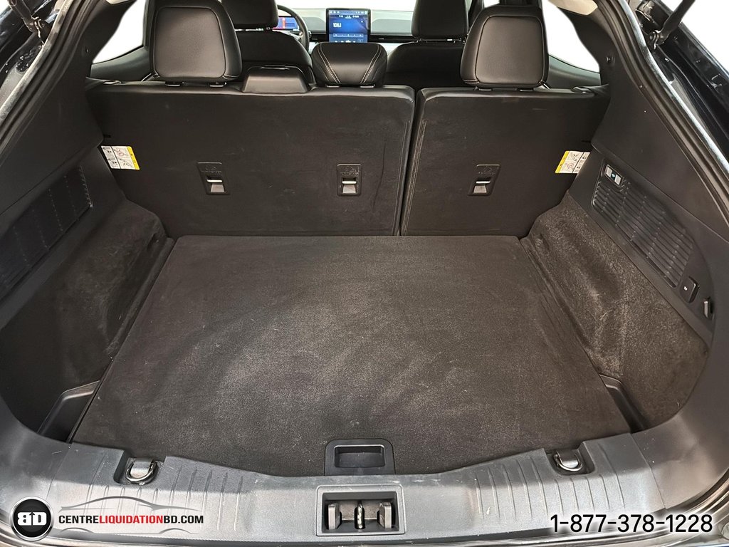 2023 Ford Mustang Mach-E SELECT AWD in Granby, Quebec - 11 - w1024h768px