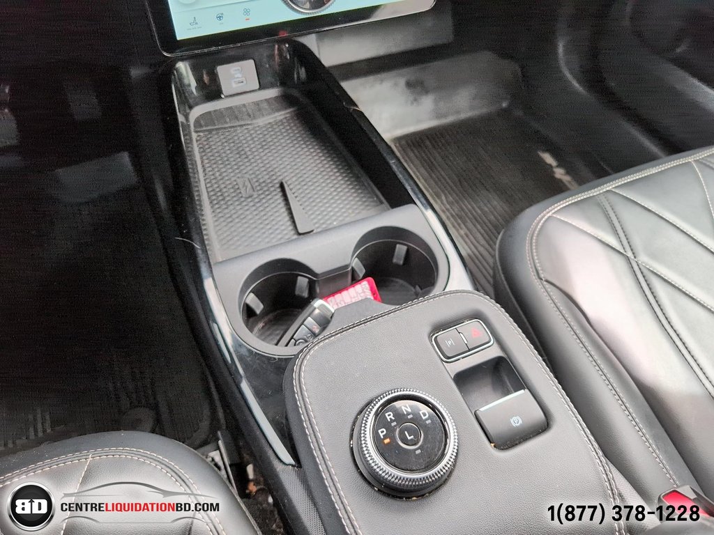 2023 Ford Mustang Mach-E SÉLECT AWD in Granby, Quebec - 22 - w1024h768px