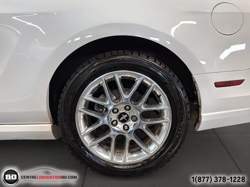 2013 Ford Mustang V6 in Granby, Quebec - 11 - w1024h768px