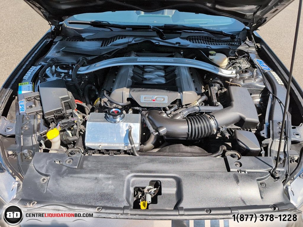 2016 Ford Mustang GT Premium cabriolet v8 5.0L in Granby, Quebec - 13 - w1024h768px