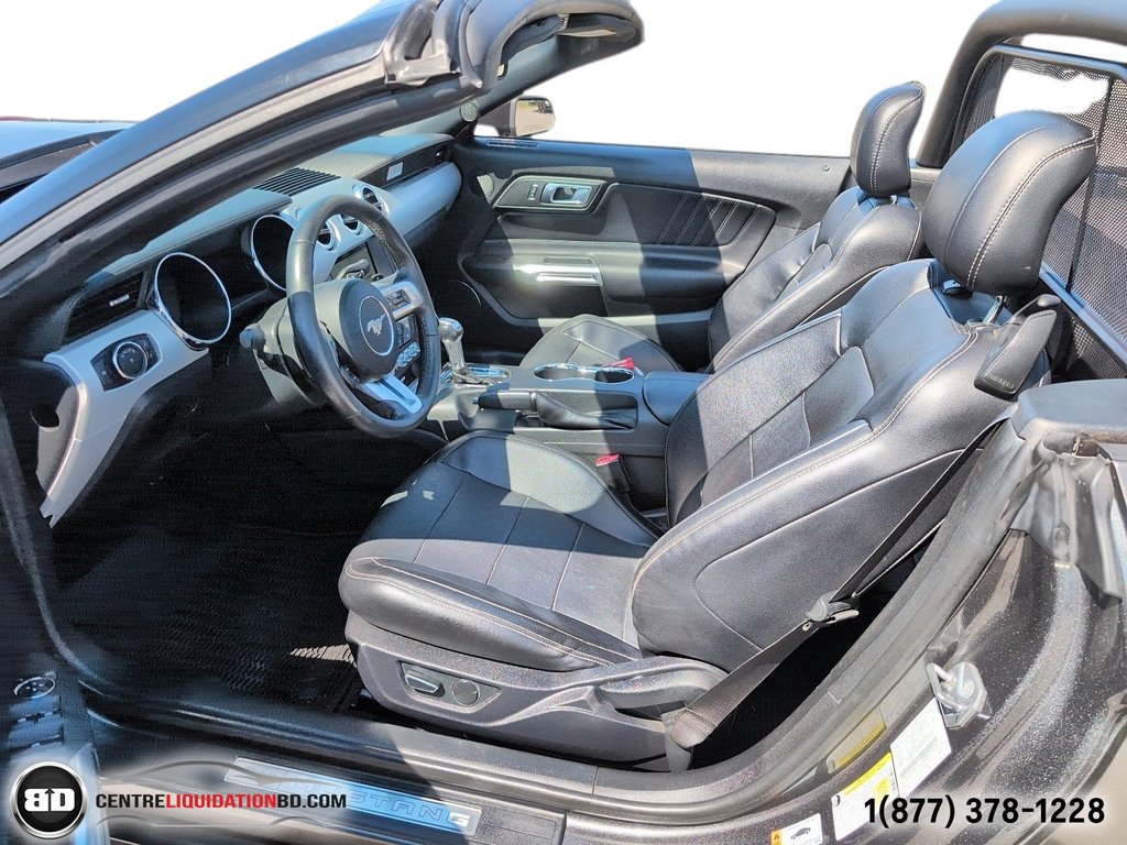 2016 Ford Mustang GT Premium cabriolet v8 5.0L in Granby, Quebec - 14 - w1024h768px