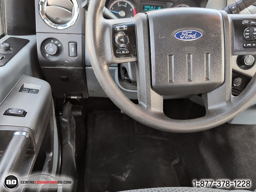 Ford Super Duty F-250 SRW XL DIESEL POWER STROKE 6.7L SUPERCAB BOITE LONGUE 2011 à Granby, Québec - 14 - w1024h768px