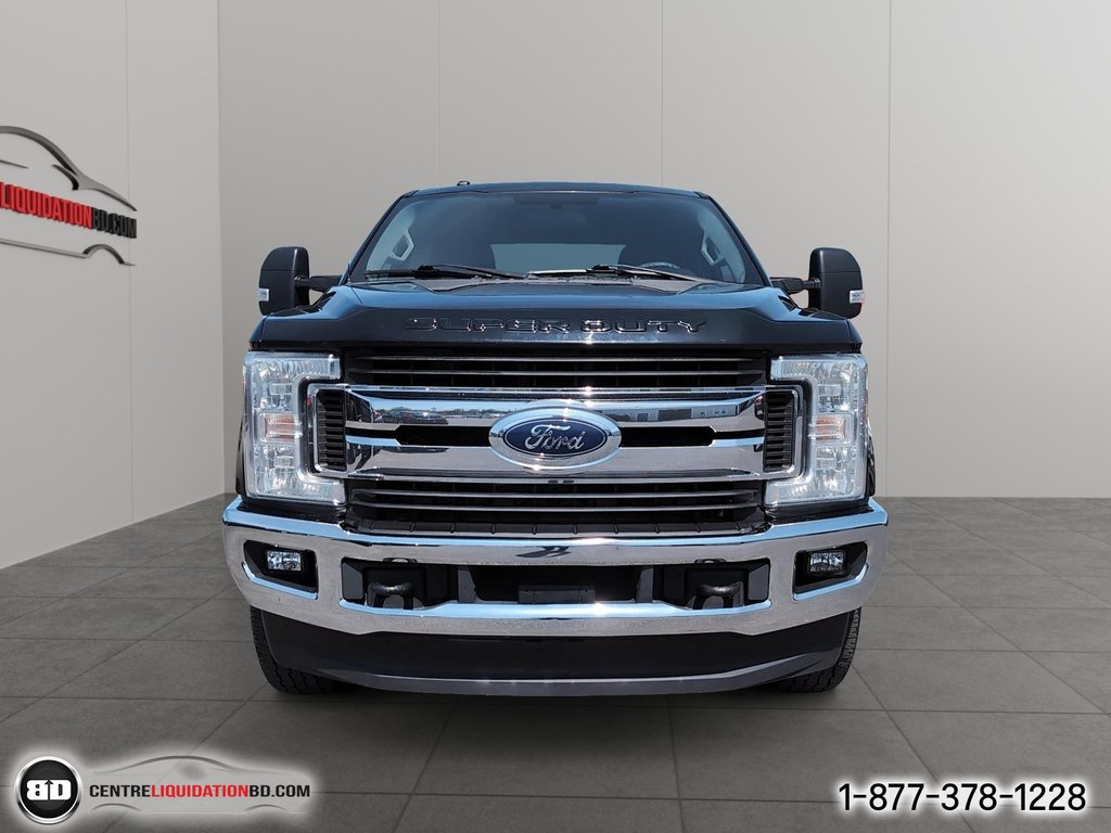2017 Ford Super Duty F-250 SRW in Granby, Quebec - 2 - w1024h768px