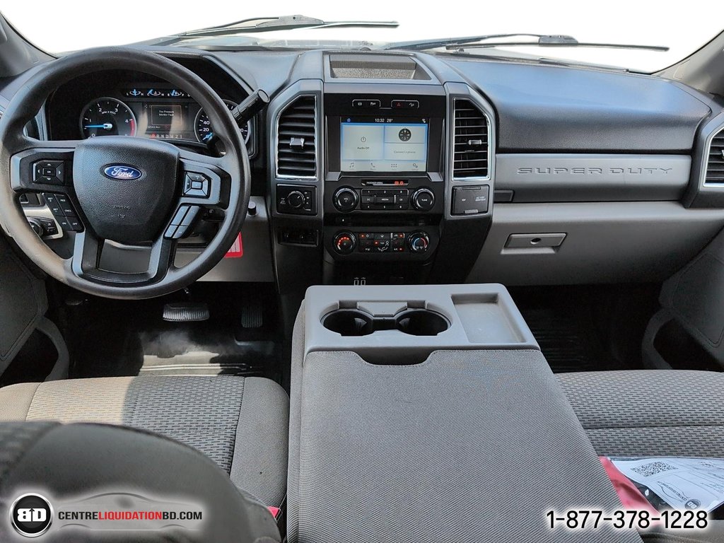 Ford Super Duty F-250 SRW XLT 2018 à Granby, Québec - 13 - w1024h768px