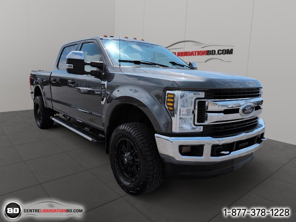 Ford Super Duty F-250 SRW XLT 2018 à Granby, Québec - 3 - w1024h768px