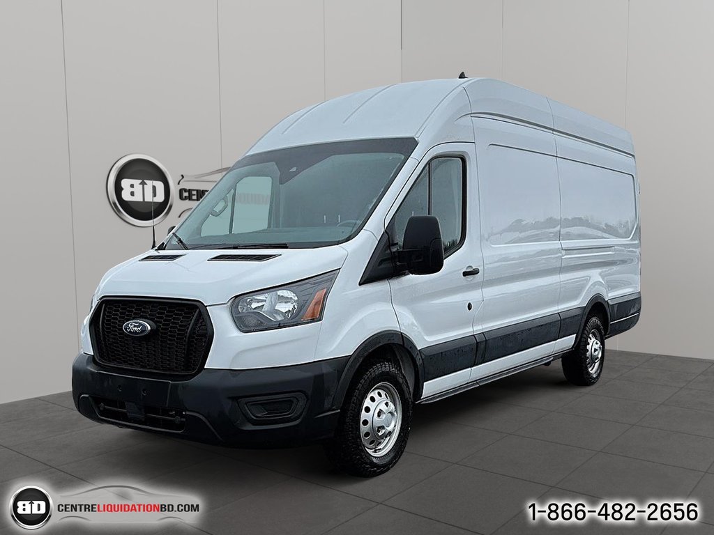 2022 Ford Transit Cargo Van 250 AWD in Granby, Quebec - 1 - w1024h768px