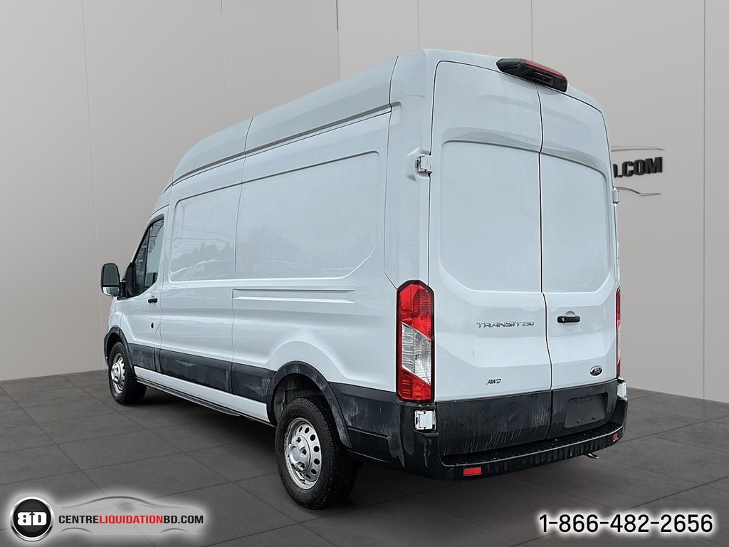 2022 Ford Transit Cargo Van 250 AWD in Granby, Quebec - 7 - w1024h768px