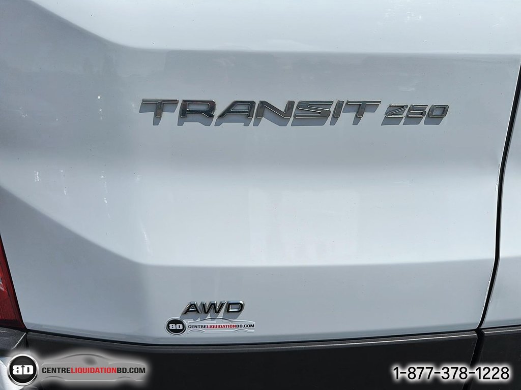 2023 Ford Transit Cargo Van 148 POUCE AWD MOTEUR 3.5 in Granby, Quebec - 8 - w1024h768px