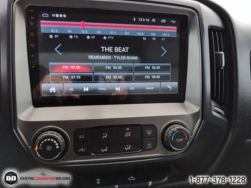 2015 GMC Sierra 1500 CREW CAB V6 4.3L 2X4 in Granby, Quebec - 16 - w1024h768px