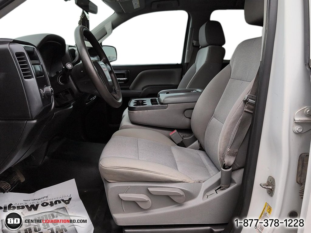 2015 GMC Sierra 1500 CREW CAB V6 4.3L 2X4 in Granby, Quebec - 11 - w1024h768px