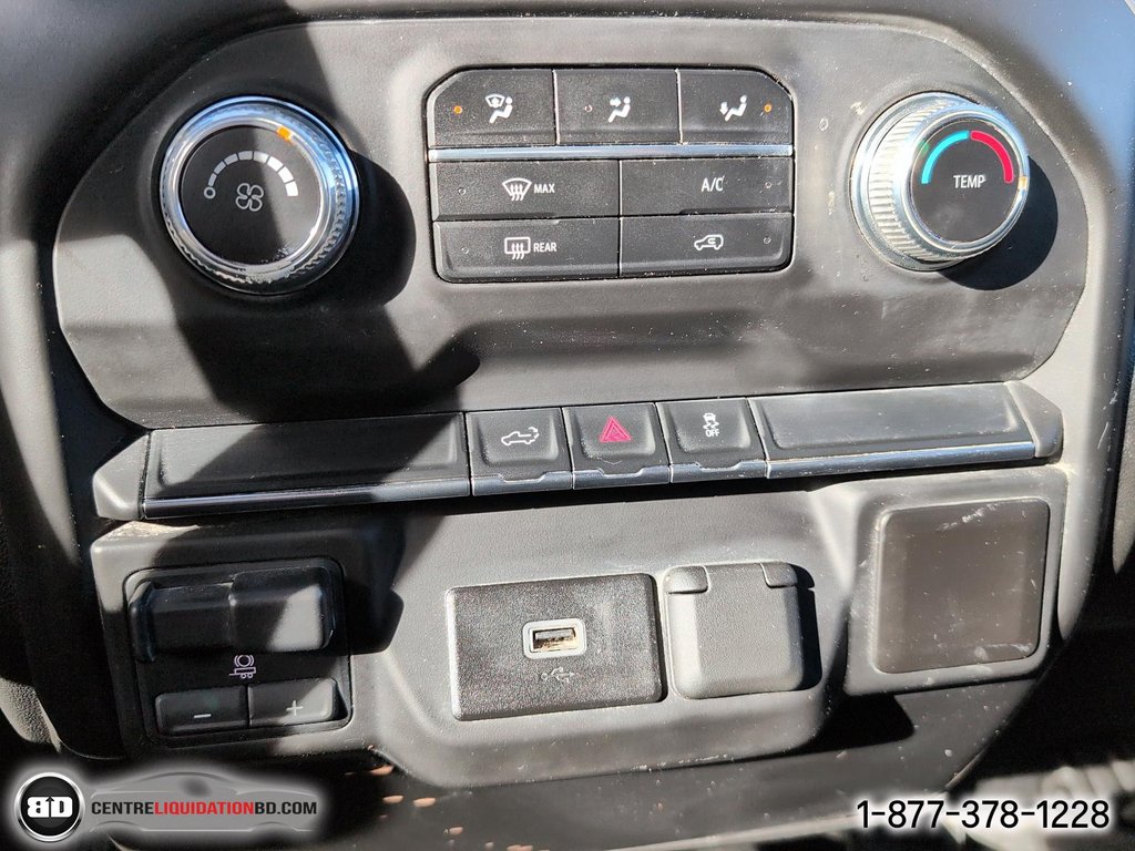 GMC Sierra 1500 SLE CREWCAB V8 2019 à Granby, Québec - 19 - w1024h768px