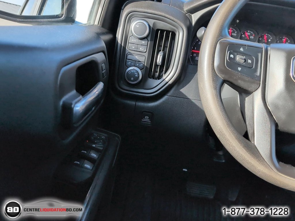 GMC Sierra 1500 SLE CREWCAB V8 2019 à Granby, Québec - 15 - w1024h768px