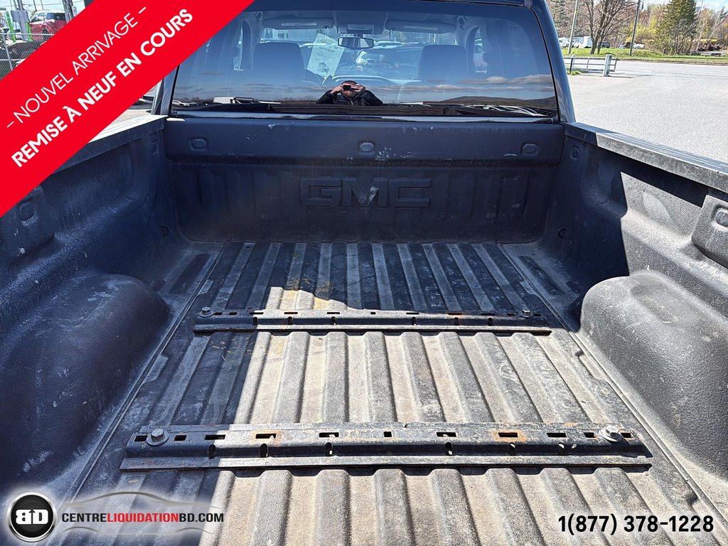 GMC Sierra 1500 ÉLÉVATION V8 5.3L DOUBLE CAB BOÎTE 6.5P 2019 à Granby, Québec - 12 - w1024h768px