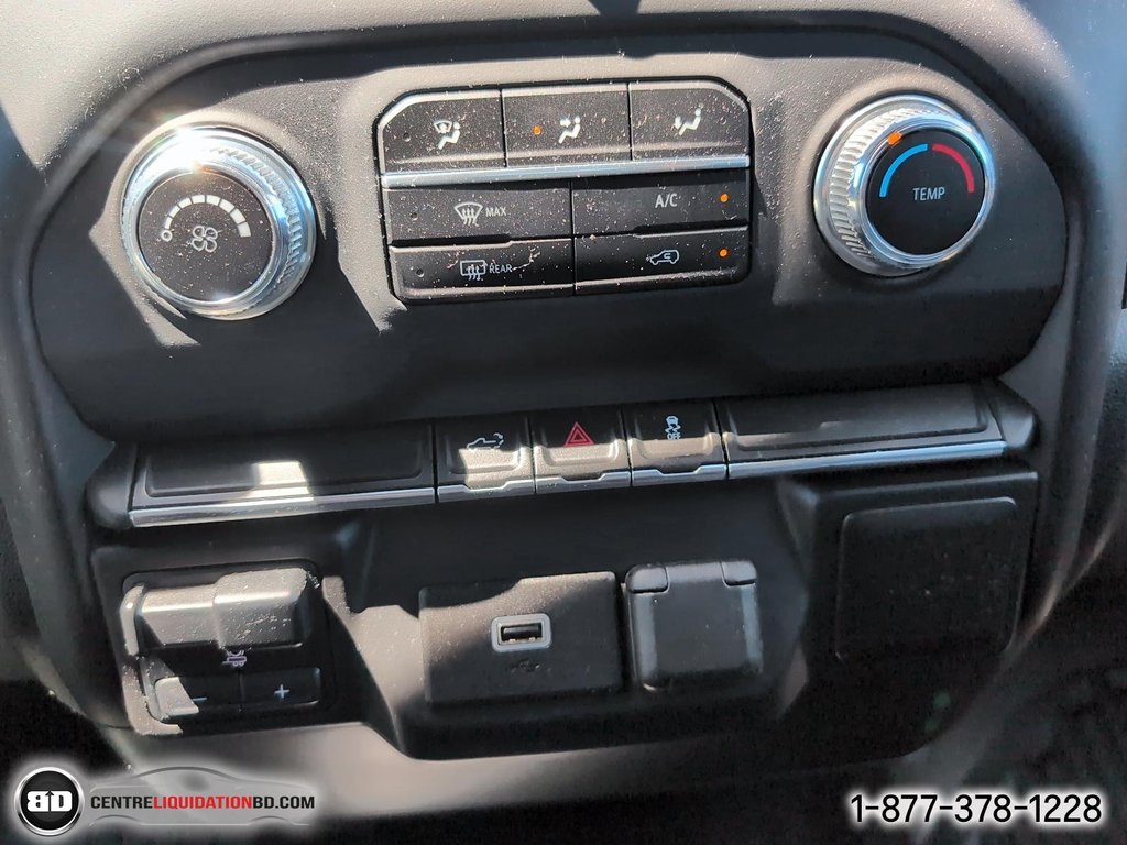 2020 GMC Sierra 1500 in Granby, Quebec - 19 - w1024h768px