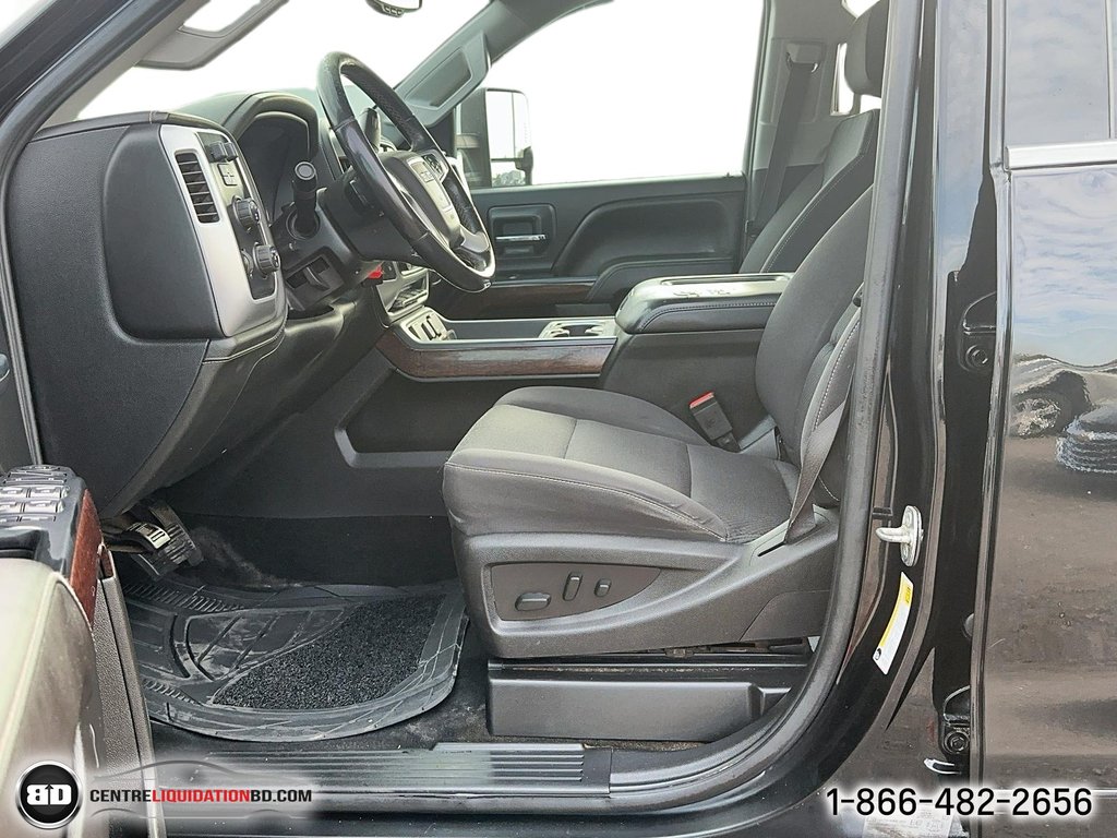 2016  Sierra 2500HD SLE CREW-CAB DIESEL BOITE 6.5 in Granby, Quebec - 12 - w1024h768px