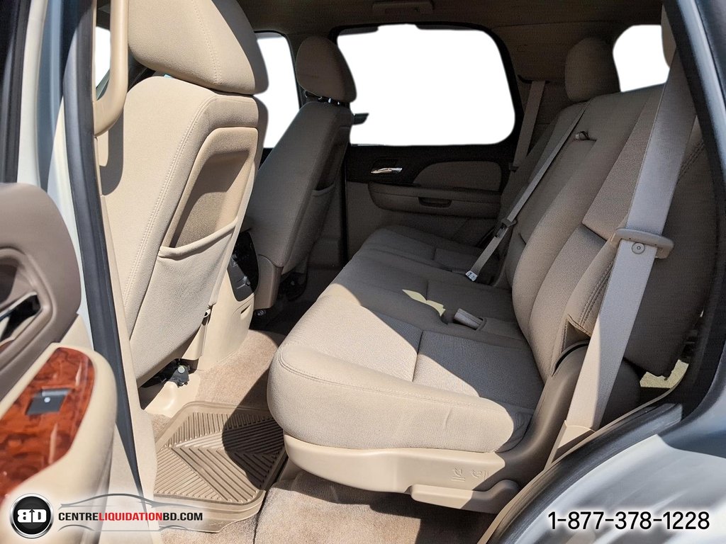 2011 GMC Yukon SLE V8 5.3L 4X4 in Granby, Quebec - 14 - w1024h768px