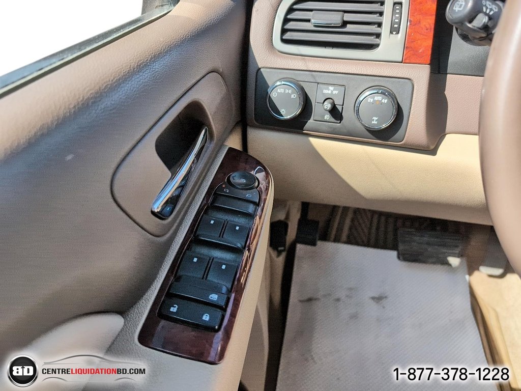 2011 GMC Yukon SLE V8 5.3L 4X4 in Granby, Quebec - 17 - w1024h768px
