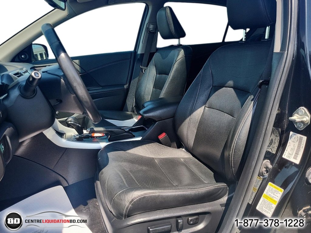 Honda Accord Sedan Touring 2015 à Granby, Québec - 11 - w1024h768px