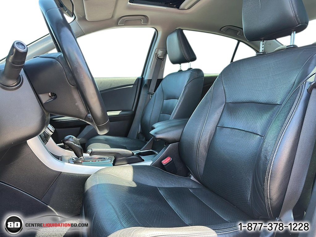 Honda Accord Sedan Touring 2015 à Granby, Québec - 11 - w1024h768px