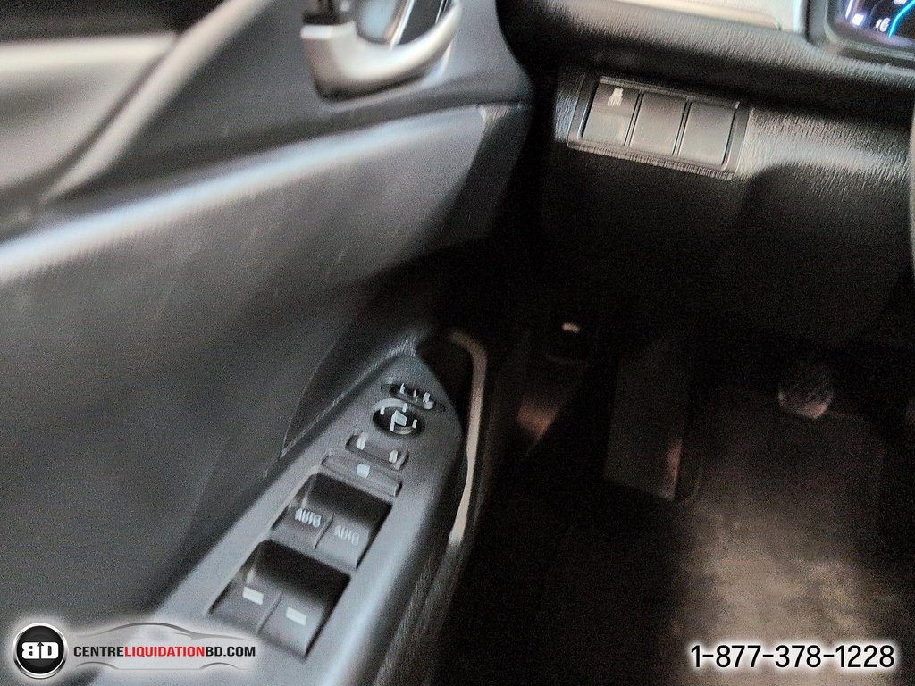 2018 Honda Civic Hatchback LX in Granby, Quebec - 14 - w1024h768px