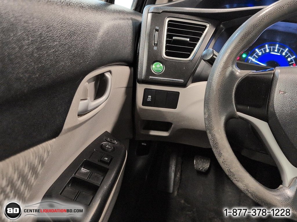 Honda Civic Sedan DX MANUELLE 2015 à Granby, Québec - 16 - w1024h768px