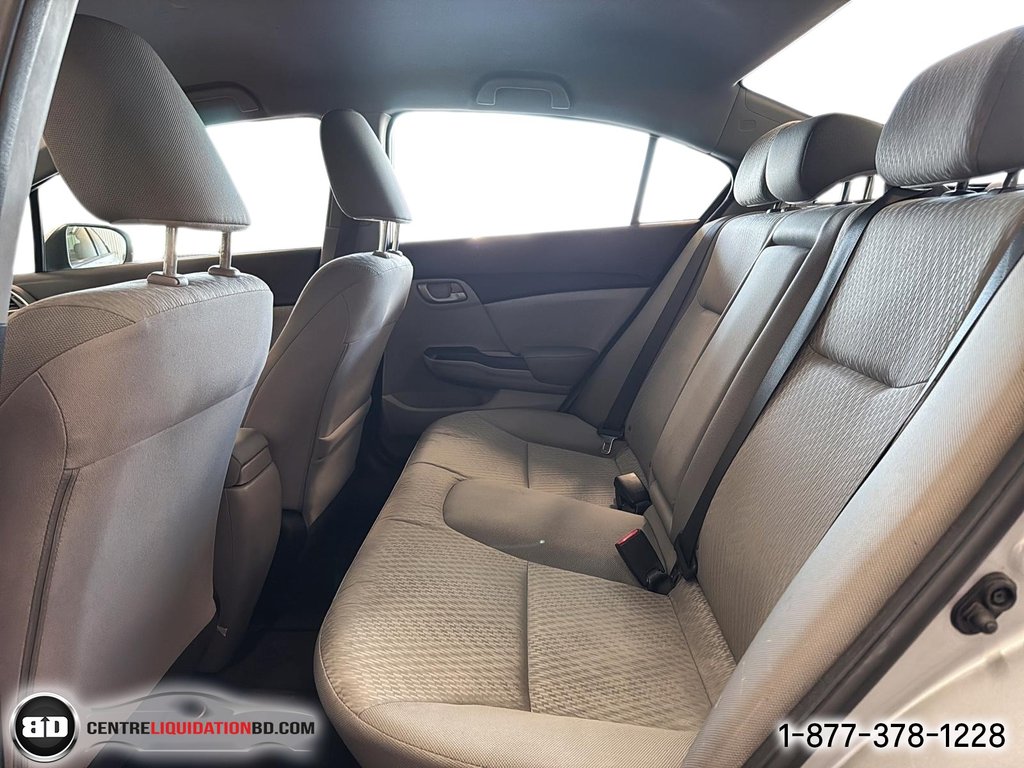 2015 Honda Civic Sedan LX MANUELLE in Granby, Quebec - 14 - w1024h768px