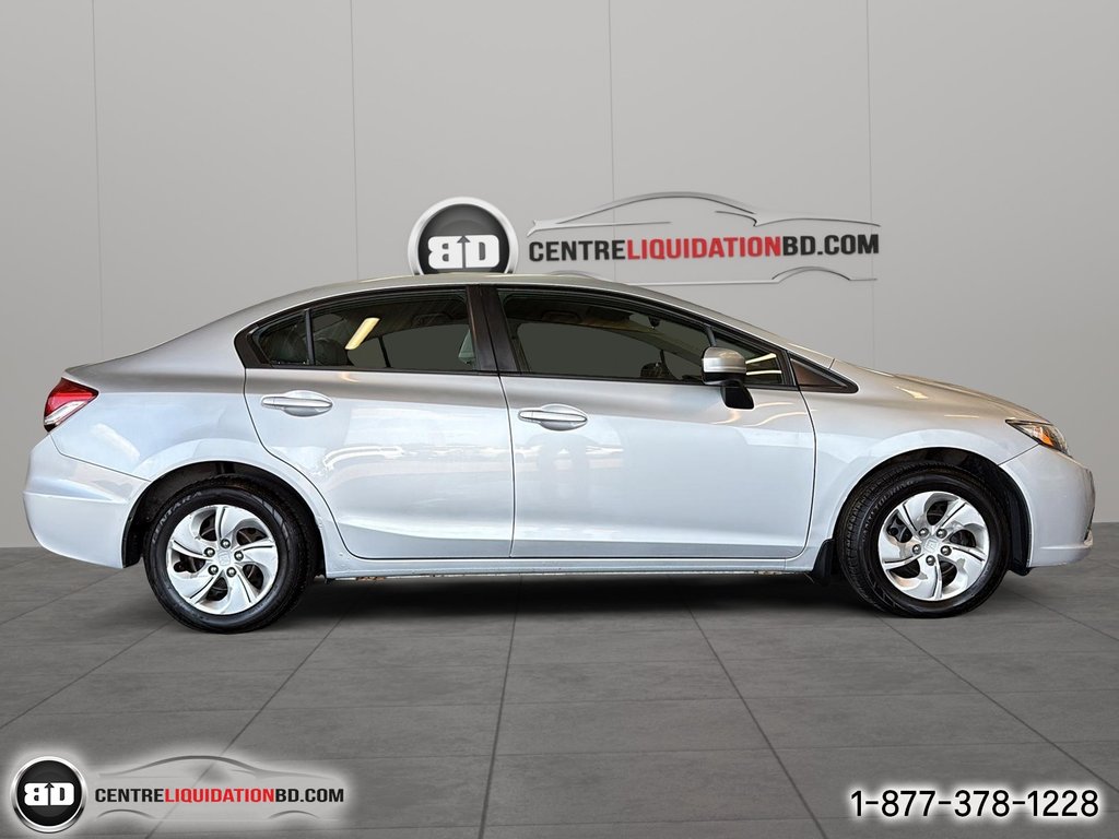 2015 Honda Civic Sedan LX MANUELLE in Granby, Quebec - 4 - w1024h768px
