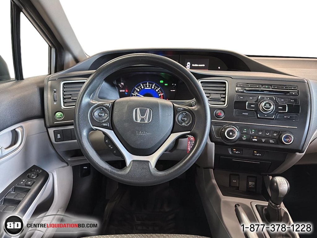 2015 Honda Civic Sedan LX MANUELLE in Granby, Quebec - 16 - w1024h768px