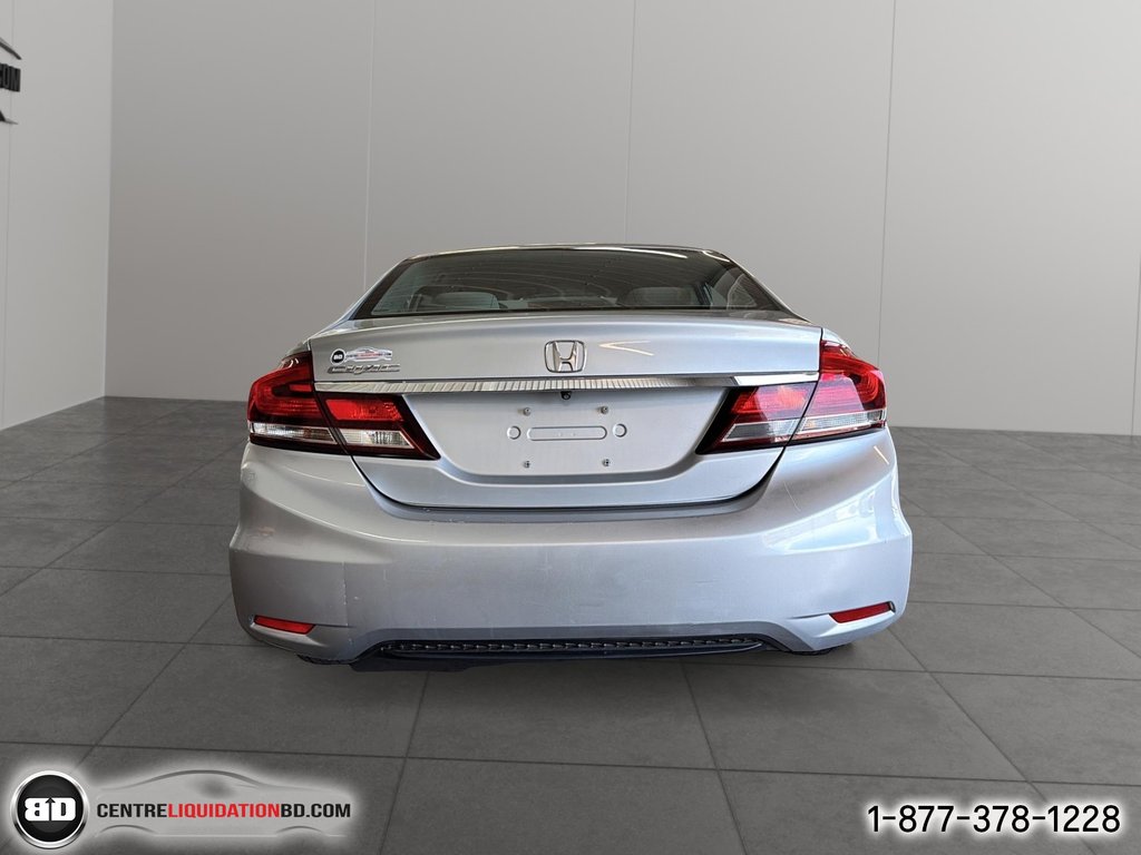 2015 Honda Civic Sedan LX MANUELLE in Granby, Quebec - 7 - w1024h768px