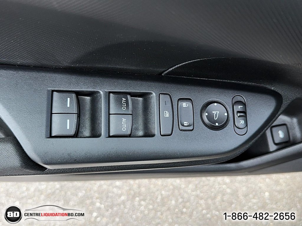 2016  Civic Sedan LX in Granby, Quebec - 13 - w1024h768px