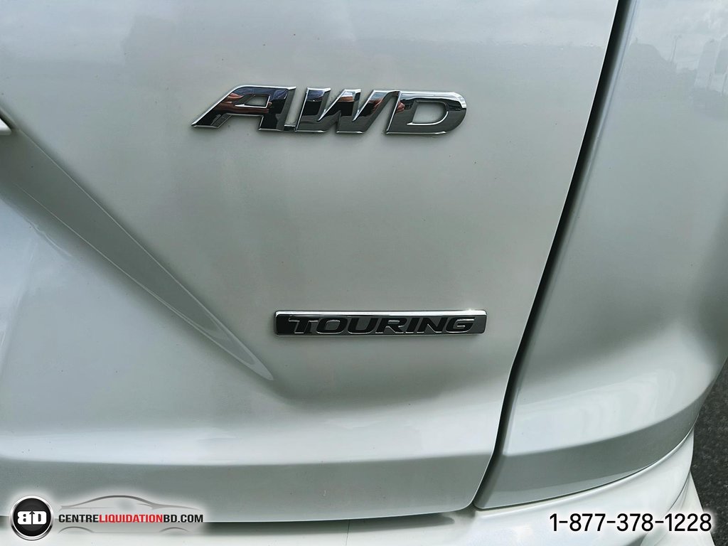 2017 Honda CR-V Touring in Granby, Quebec - 19 - w1024h768px
