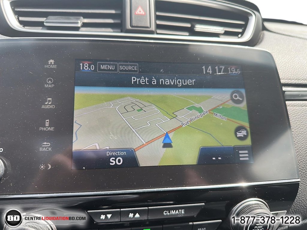 2017 Honda CR-V Touring in Granby, Quebec - 24 - w1024h768px