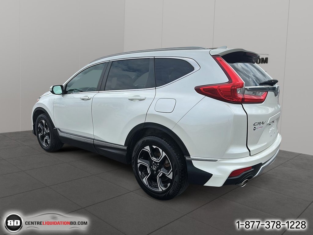 2017 Honda CR-V Touring in Granby, Quebec - 7 - w1024h768px