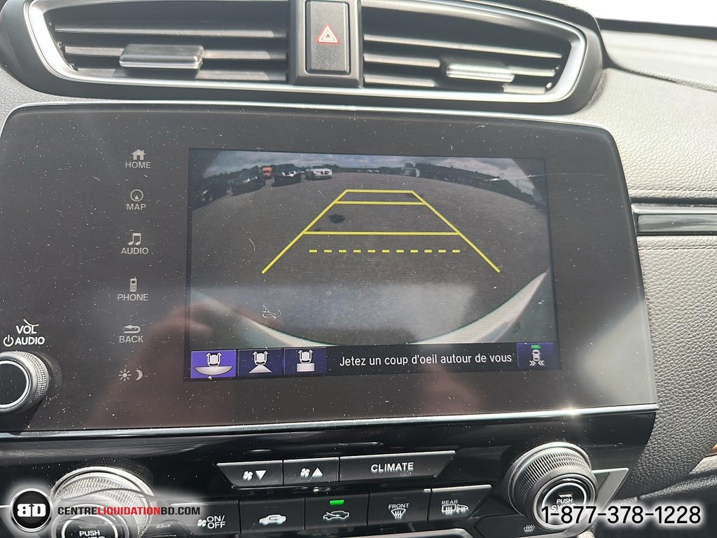 2017 Honda CR-V Touring in Granby, Quebec - 22 - w1024h768px