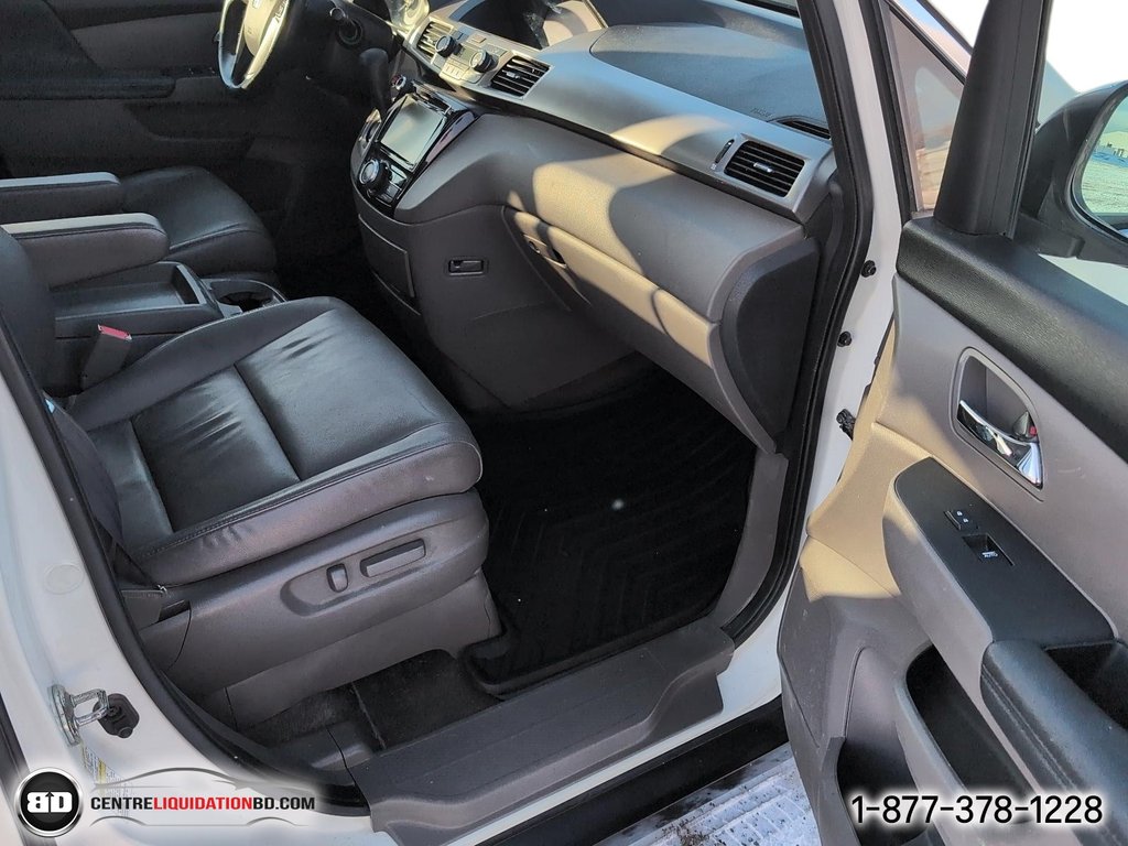 2016 Honda Odyssey EX-L Cuir Navigation in Granby, Quebec - 14 - w1024h768px