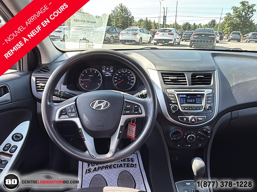 Hyundai Accent GL 2015 à Granby, Québec - 12 - w1024h768px