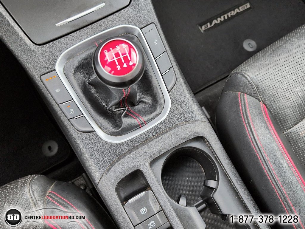 2018 Hyundai Elantra GT Sport MANUELLE in Granby, Quebec - 19 - w1024h768px