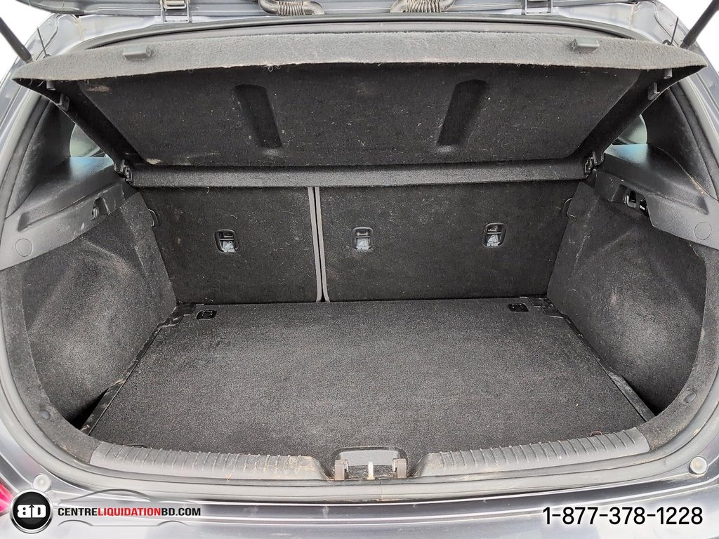 2018 Hyundai Elantra GT Sport MANUELLE in Granby, Quebec - 9 - w1024h768px