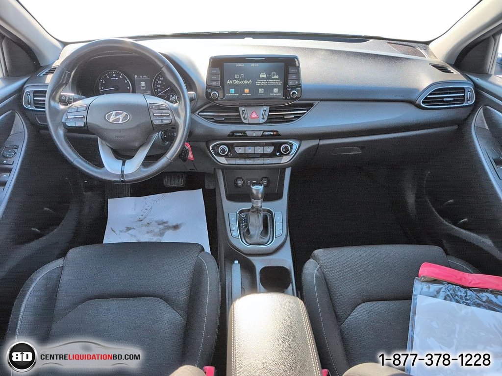 2018 Hyundai Elantra GT GL in Granby, Quebec - 16 - w1024h768px