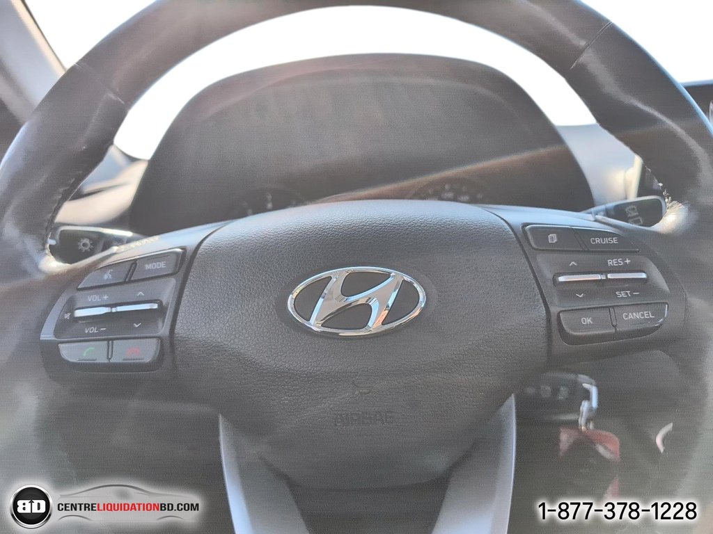 2018 Hyundai Elantra GT GL in Granby, Quebec - 18 - w1024h768px