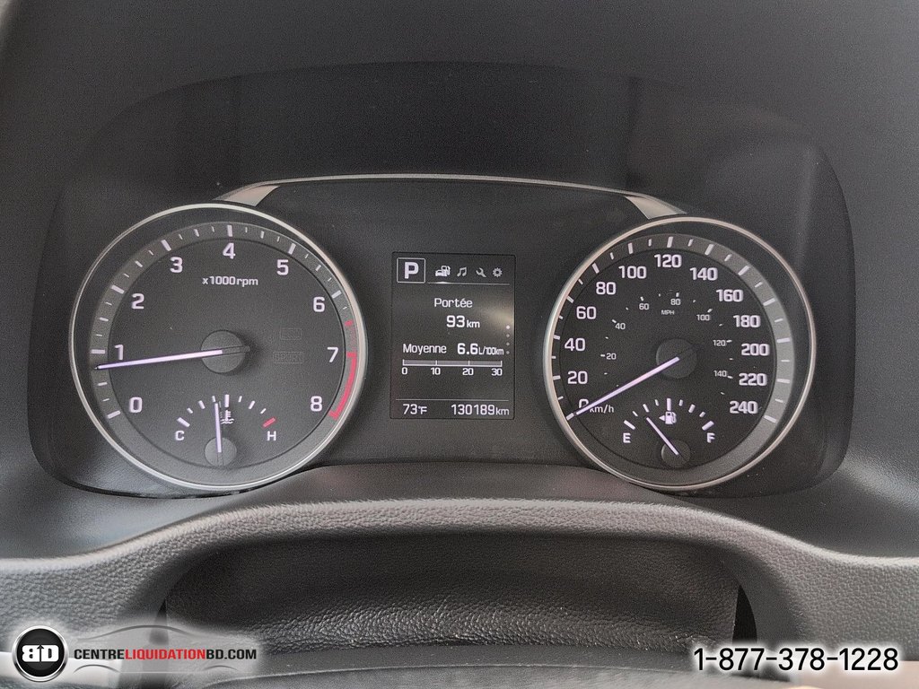 2017 Hyundai Elantra in Granby, Quebec - 17 - w1024h768px