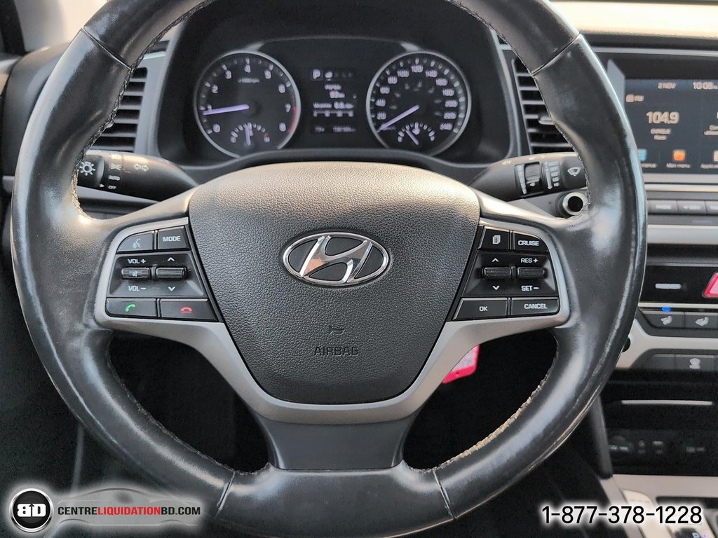 2017 Hyundai Elantra in Granby, Quebec - 16 - w1024h768px
