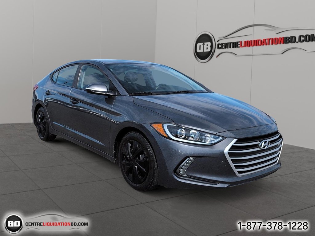 2017 Hyundai Elantra in Granby, Quebec - 3 - w1024h768px