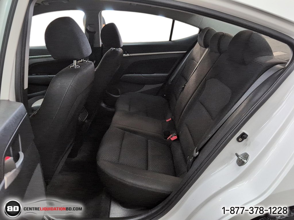 2020 Hyundai Elantra Preferred in Granby, Quebec - 14 - w1024h768px